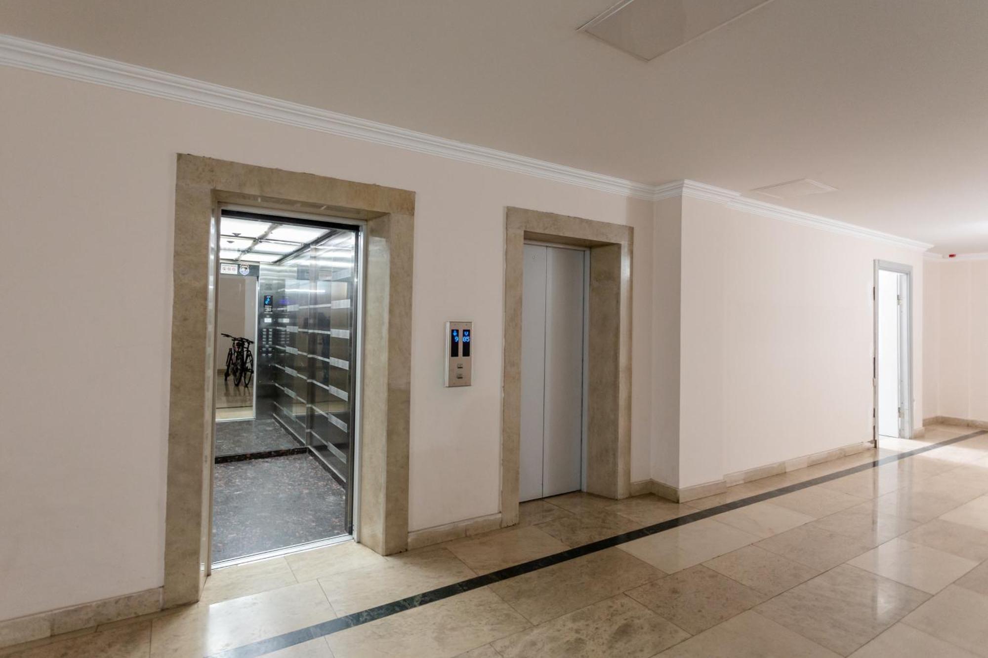 The Grand Apartment Lll Tiflis Exterior foto