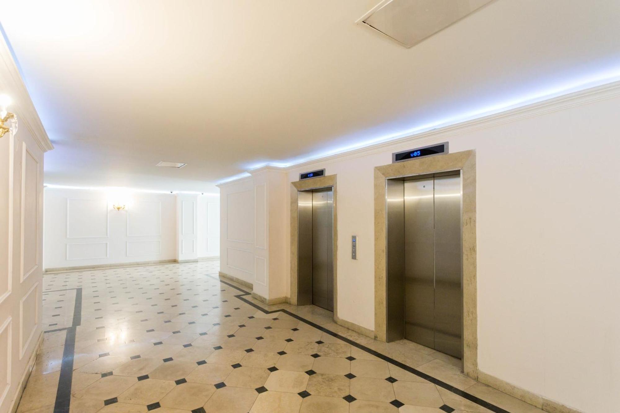 The Grand Apartment Lll Tiflis Exterior foto