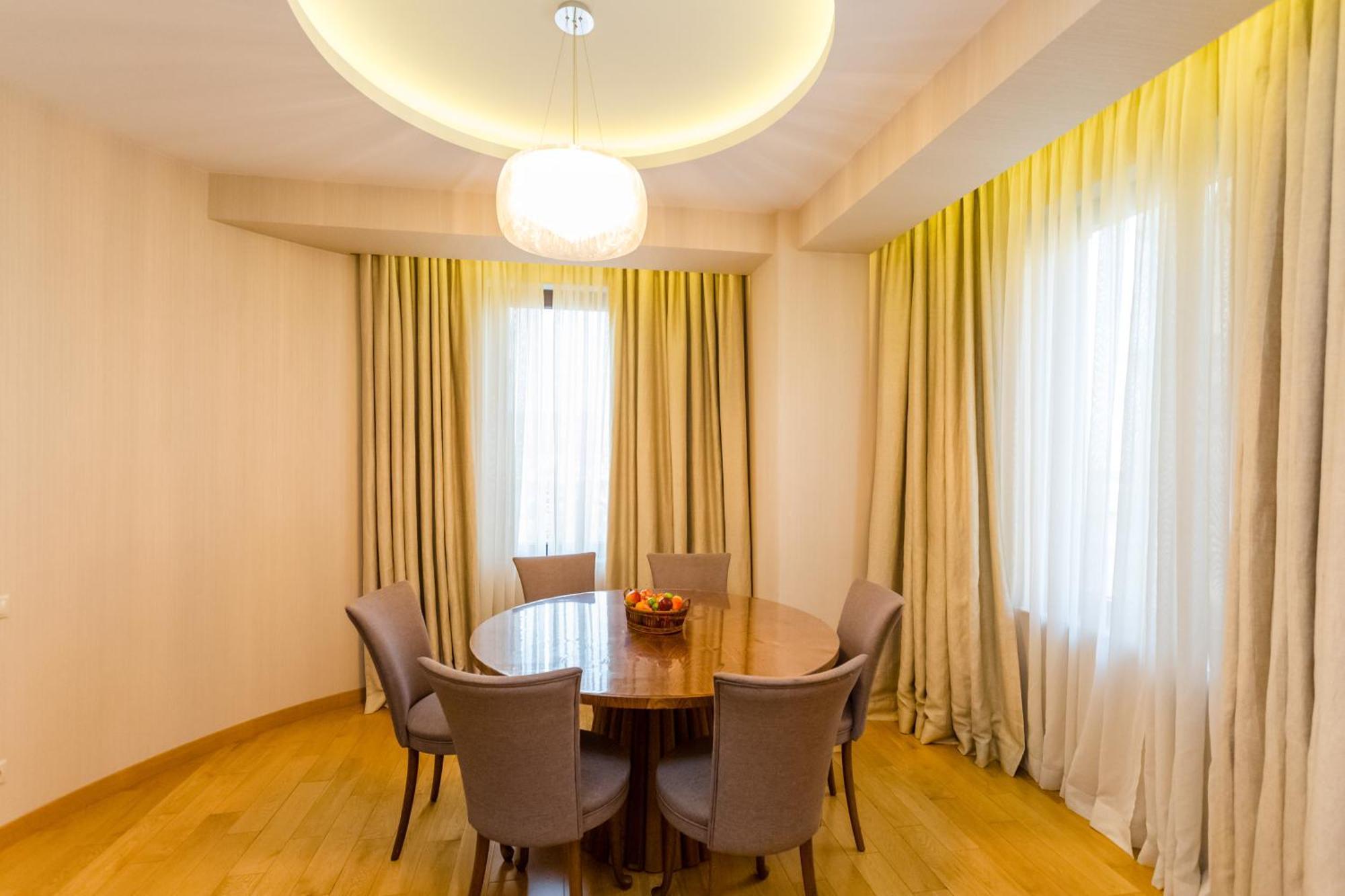 The Grand Apartment Lll Tiflis Exterior foto